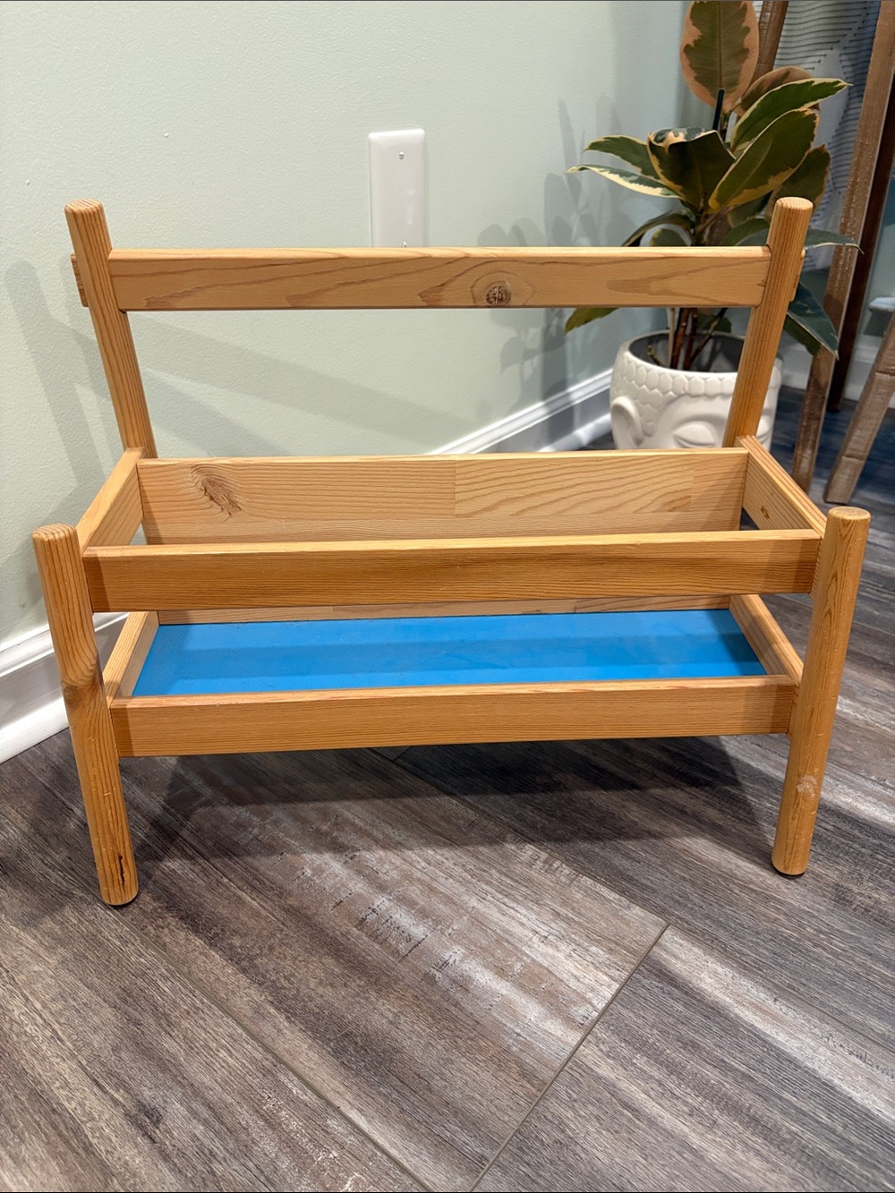 IKEA Flisat Children’s Book Display Shelf Book Stand 002.907.83